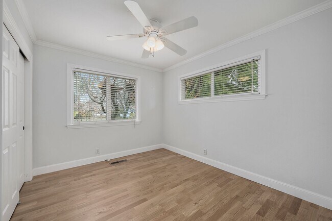 Building Photo - Beautiful 4/2 Executive Home with Cupertin...