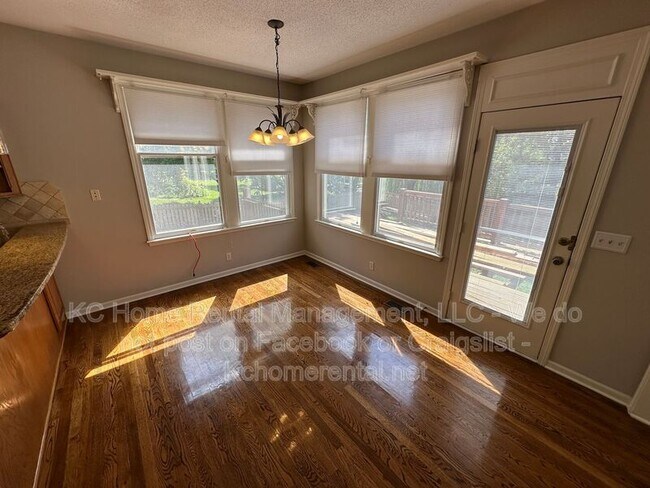 Building Photo - 5605 W 153rd Terrace