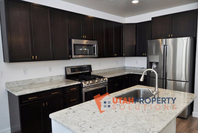 Building Photo - 14927 S Thunder Horse Ln