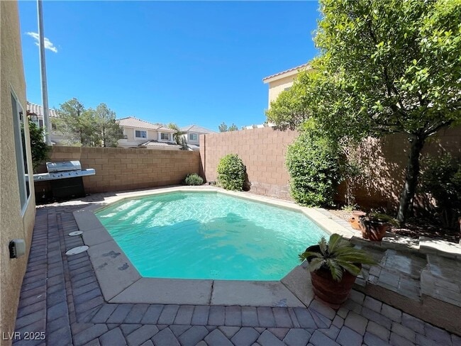 Building Photo - 9873 Belle Marie Ct