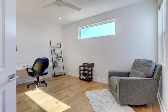 Building Photo - 7008 Zachary Dr