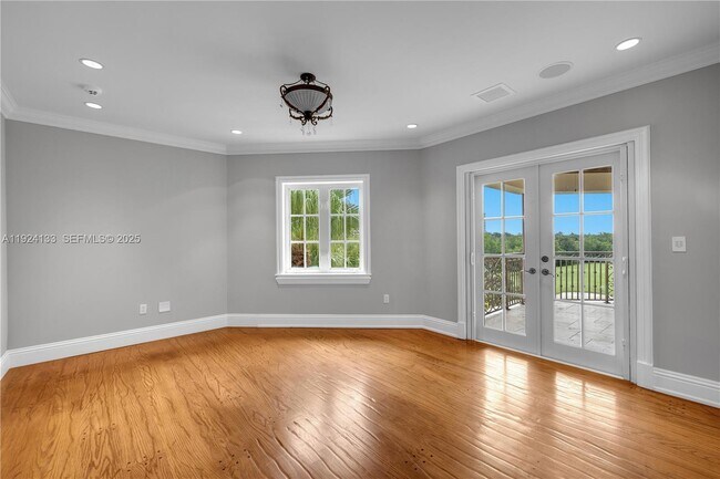 Building Photo - 13671 Deering Bay Dr