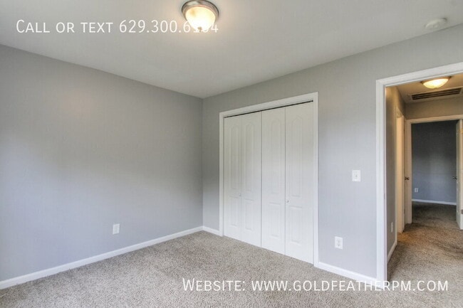 Building Photo - 2116 14th Ave N