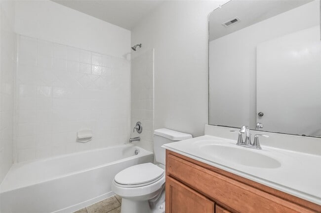 Building Photo - 17226 Osprey Landing Dr