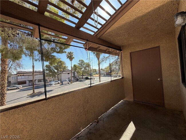 Building Photo - 3704 Scuba Cir