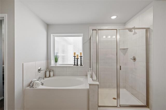 Building Photo - 10049 Adams Ln