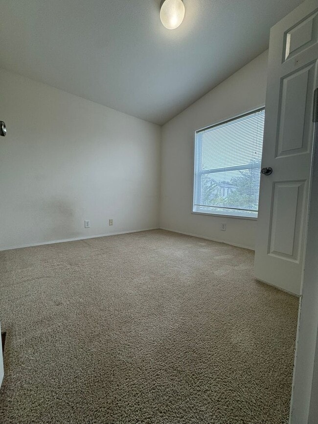 Building Photo - COMING SOON! NOW TAKING APPLICATIONS! An Outdoor Entertainer's Dream on the Majestic Oregon Coast!