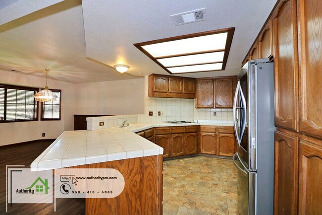 Building Photo - 15714 Middletown Park Dr