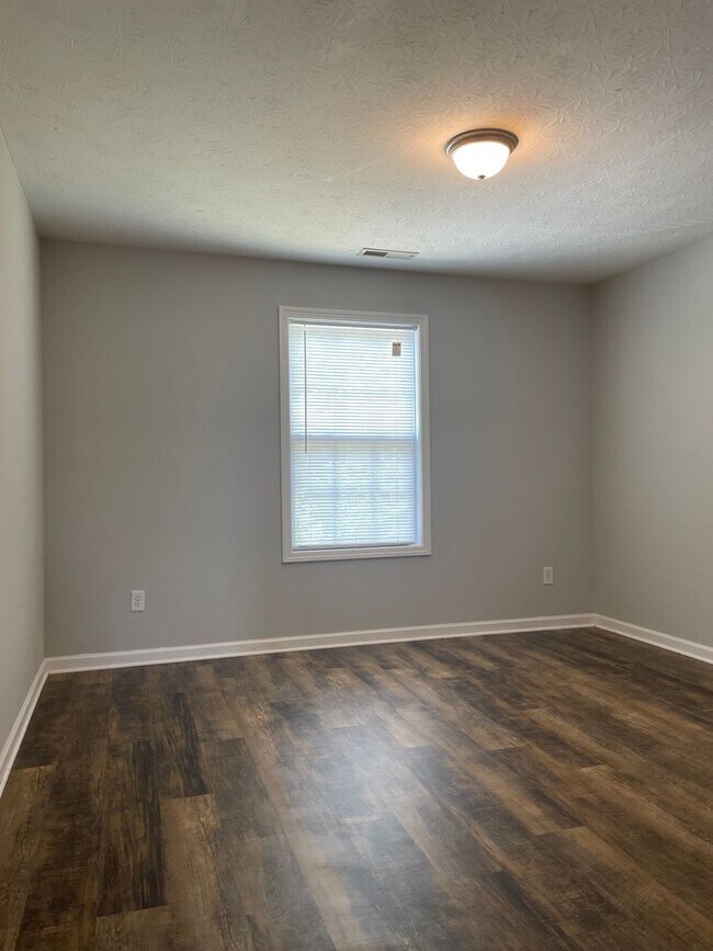 Building Photo - Upper Stone Apartments