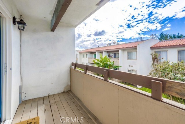 Building Photo - 2511 W Sunflower Ave