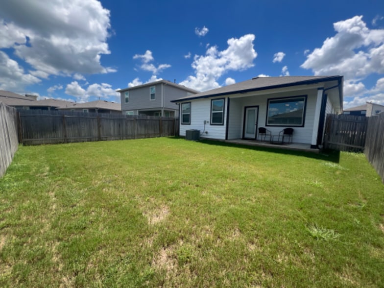 Building Photo - 109 Scarborough Wy