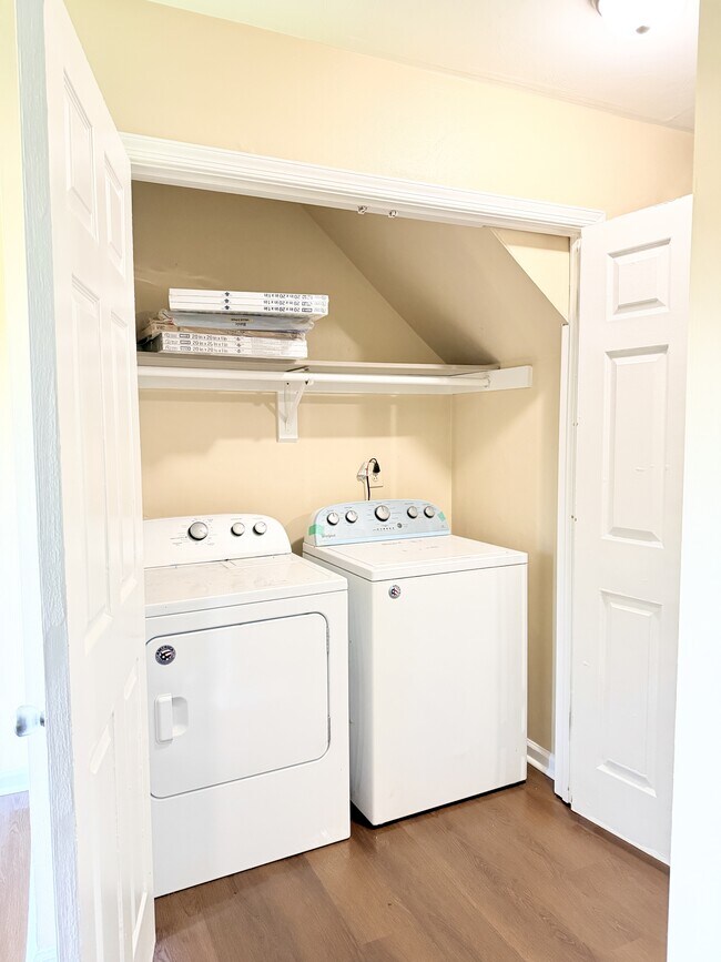 Building Photo - 3937 Seeman Rd