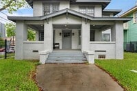 Building Photo - 720 W Alabama St