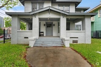 Building Photo - 720 W Alabama St