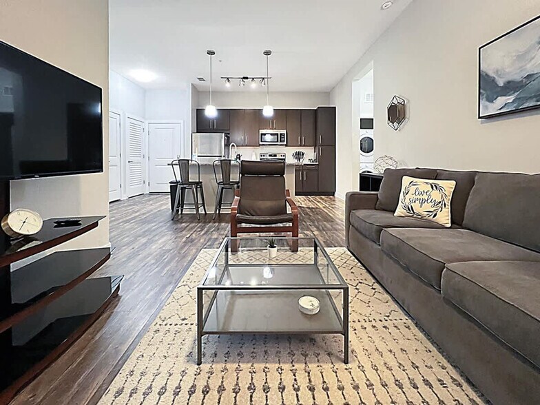 Building Photo - 2615 N Grady Ave