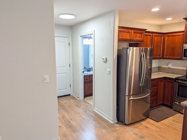 Building Photo - 407-409 Madrona Ave SE
