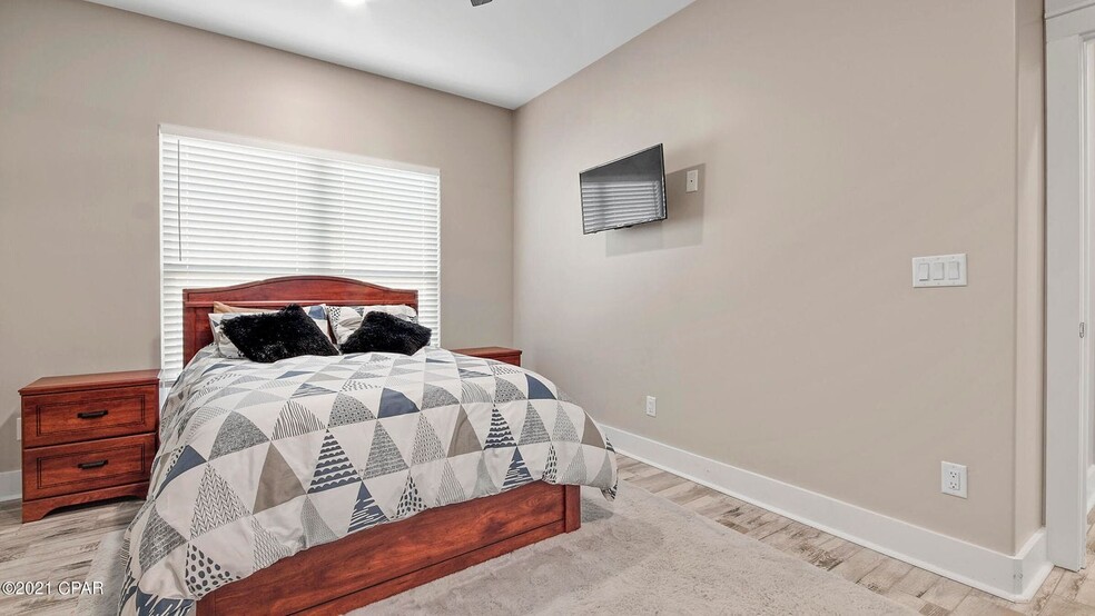 Building Photo - 2916 Laurie Ave