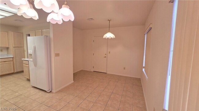 Building Photo - 9328 Fresh Spring Dr