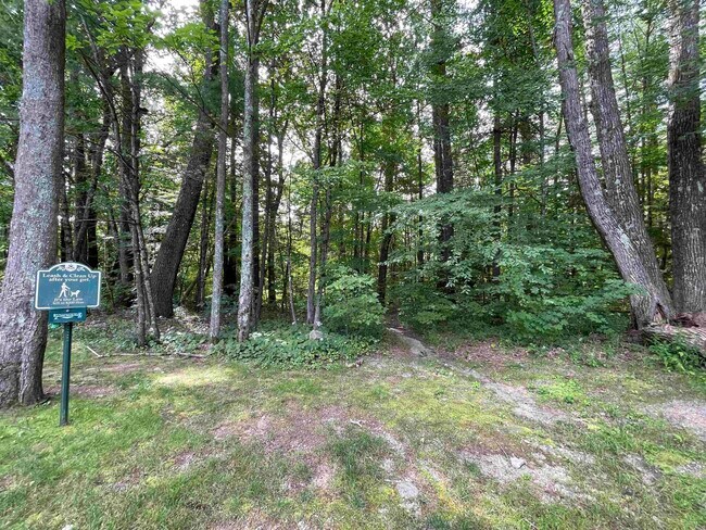 Building Photo - 96 Powers St