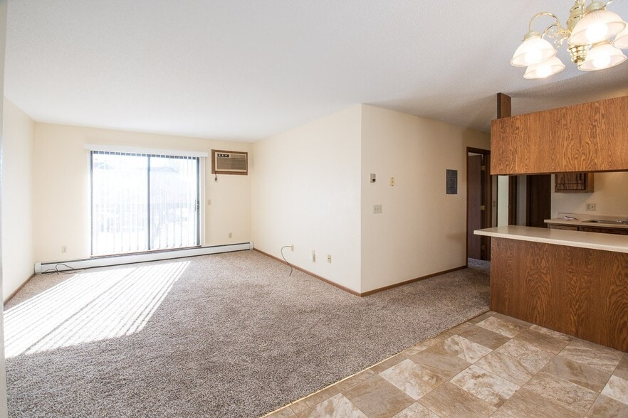 Interior Photo - Ambercrest Apartments, Fox Run Apartments