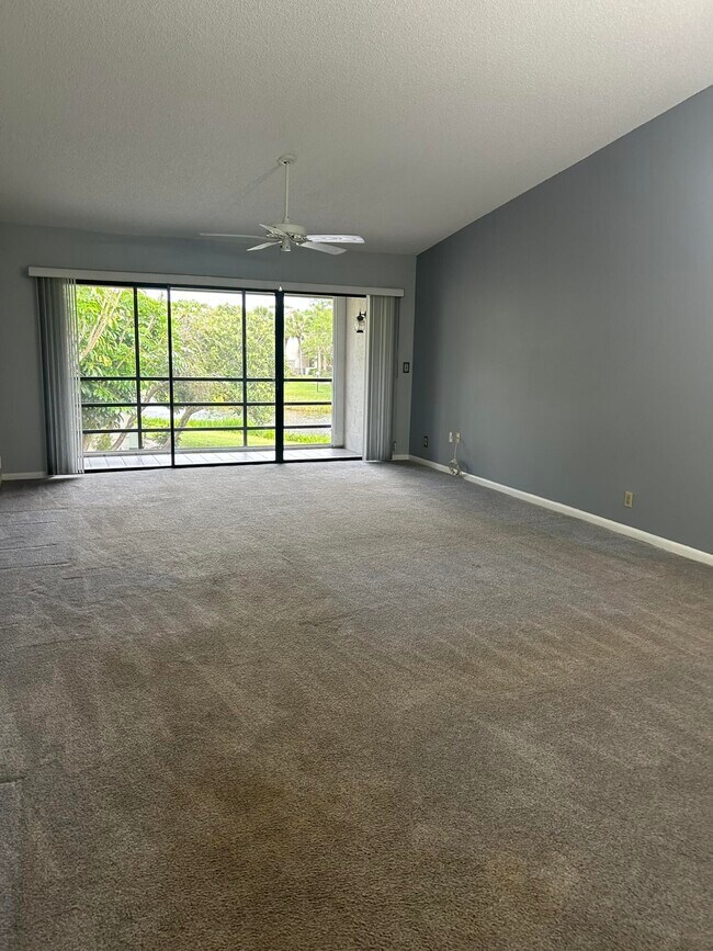 Building Photo - 3001 SE Aster Ln