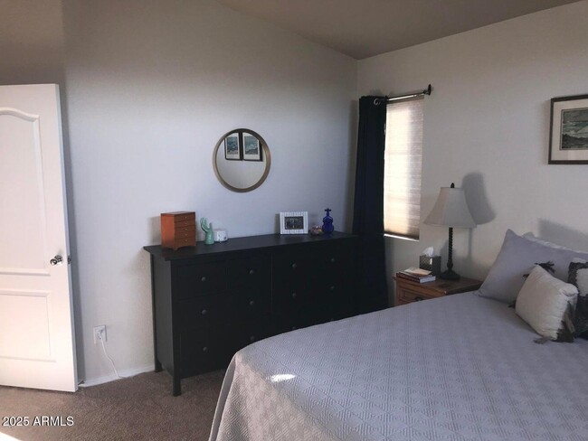 Building Photo - 2725 E Mine Creek Rd