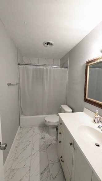 Building Photo - 1616 Elizabeth St