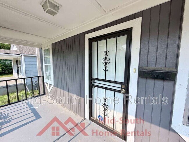 Building Photo - 1545 Patton St