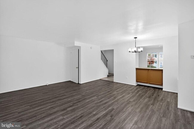 Building Photo - 14949 Enterprise Ln