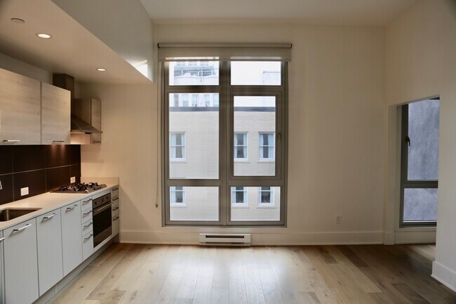 Building Photo - 1075 Market St