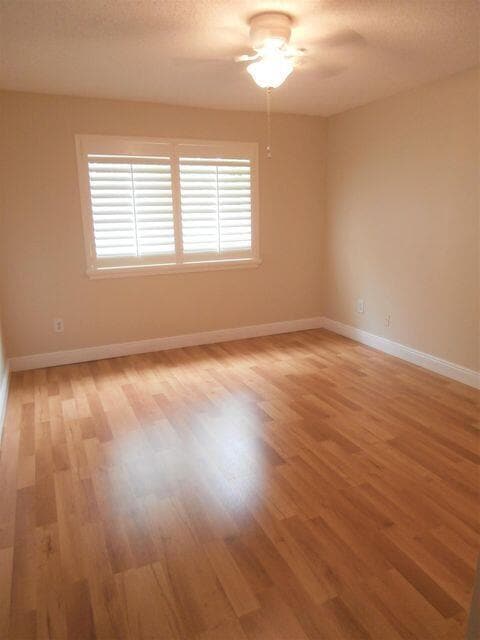 Building Photo - 120 Yacht Club Way