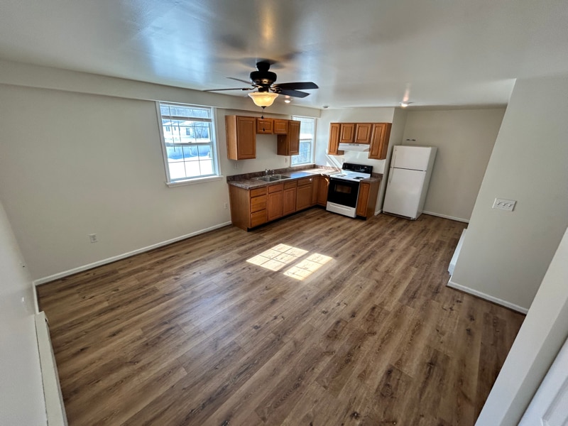 Building Photo - 231 Constant Ave