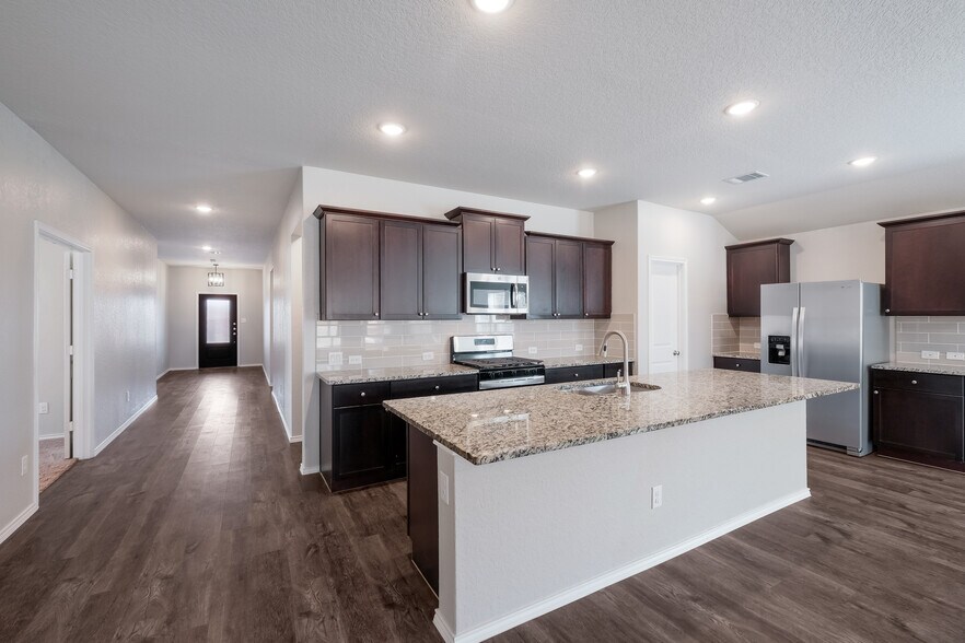 Building Photo - 31681 Nimbus Dr