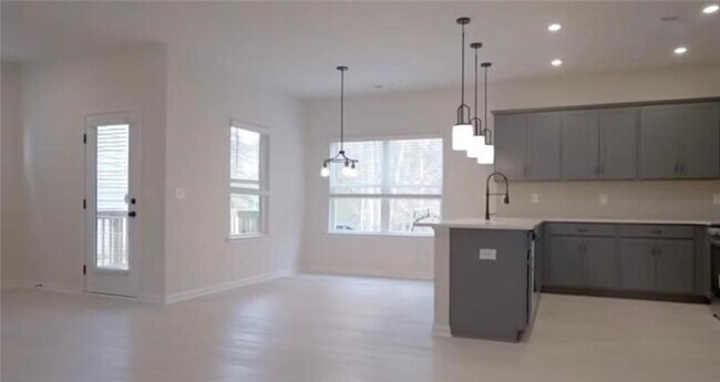 Building Photo - 702 Shetland Trl