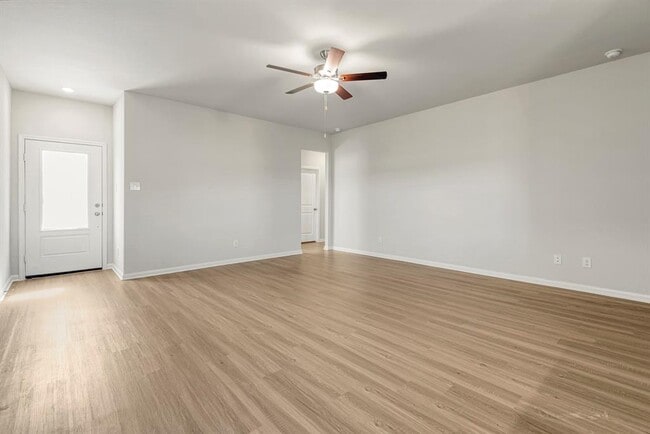 Building Photo - 8213 Burnt Orchid Dr