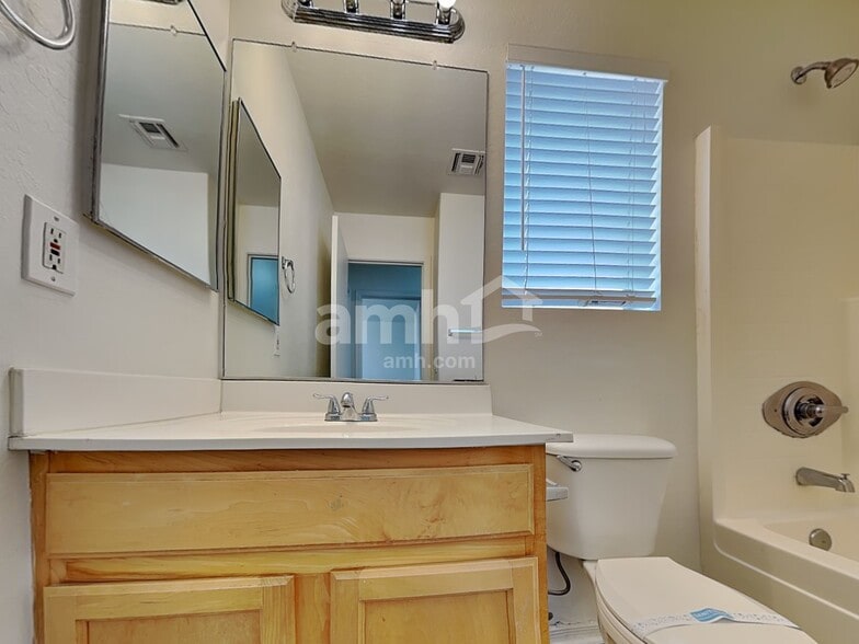 Building Photo - 2138 S Compton