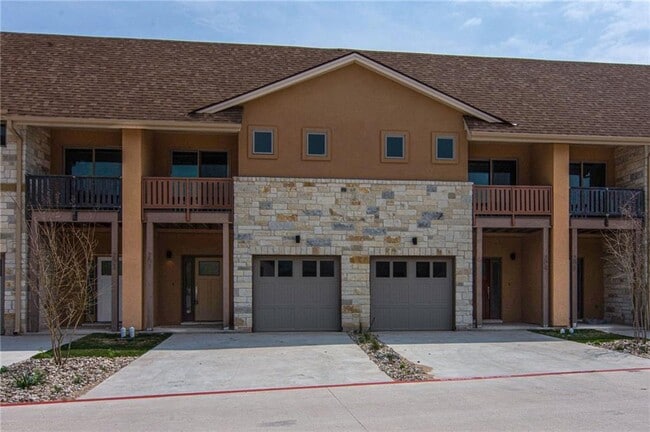 Primary Photo - 204 Conservation Dr