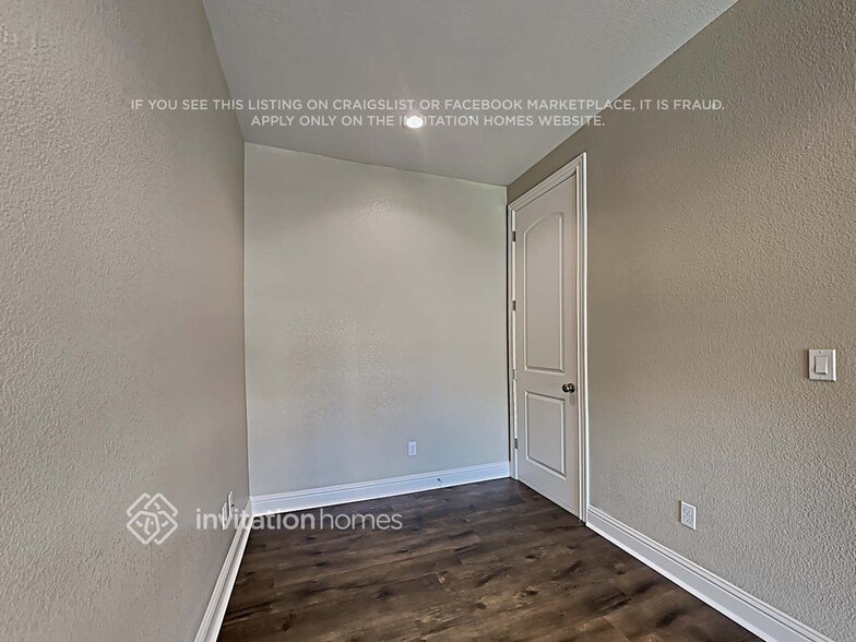 Building Photo - 6105 Via Presidio Ln