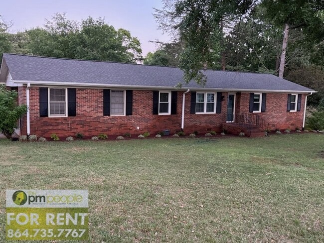 Building Photo - Charming Easley 3/2 Coming Available!