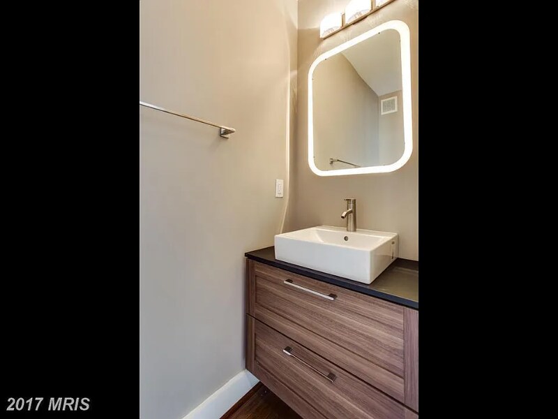 Building Photo - 1335 Childress St NE