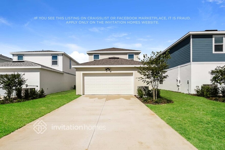 Building Photo - 16390 Grey Pne Dr