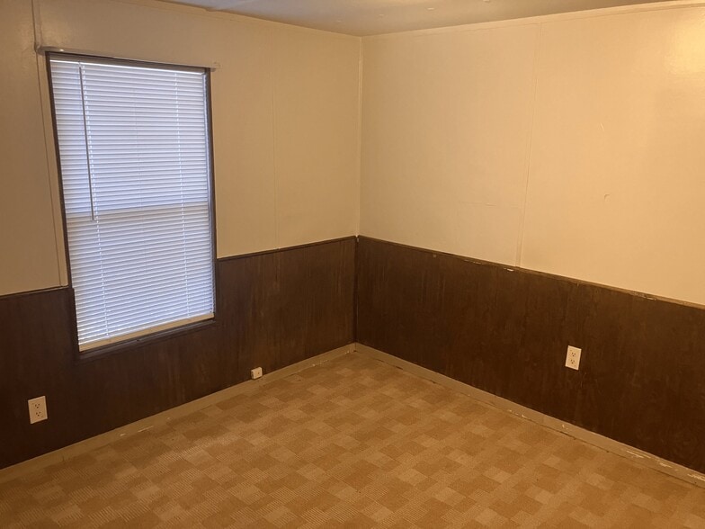 Building Photo - 5223 Statler Ave