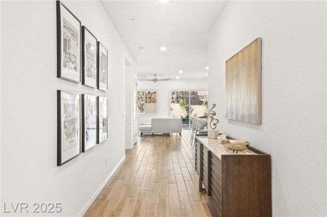 Building Photo - 52 Reverie Hts Ave