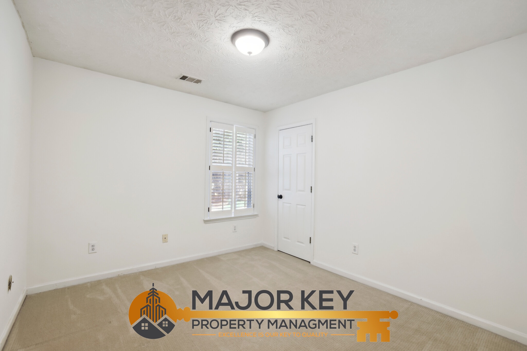 Building Photo - 1620 Midland Ct