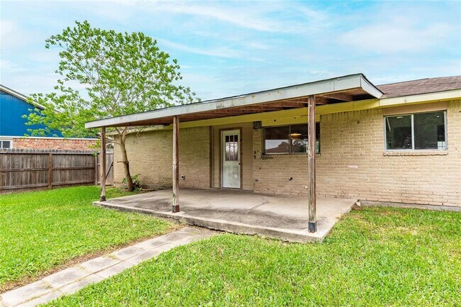 Building Photo - 3310 Ashwyne Ct