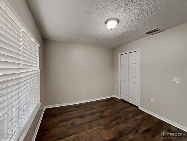 Building Photo - 531 Brown Bear Way
