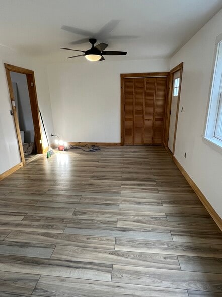 Building Photo - 4 woodland drive