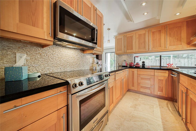 Building Photo - 2918 Whitehead St