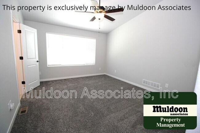 Building Photo - 10339 Finn Dr