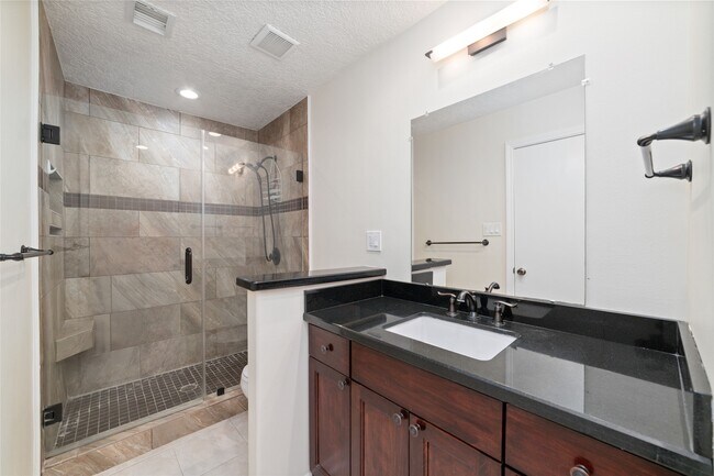 Building Photo - 14345 Misty Meadow Ln
